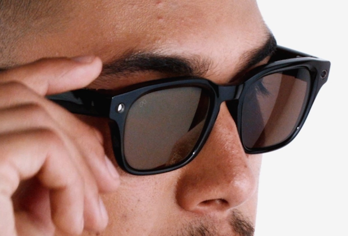 Meta's smart glasses will disable recording when capture LED is blocked