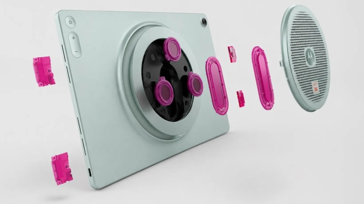 Motorola Moto Pad 70 Groove arrives with a 12.1'' display, a 9-unit JBL Pro Speaker System, and a 10,200 mAh battery