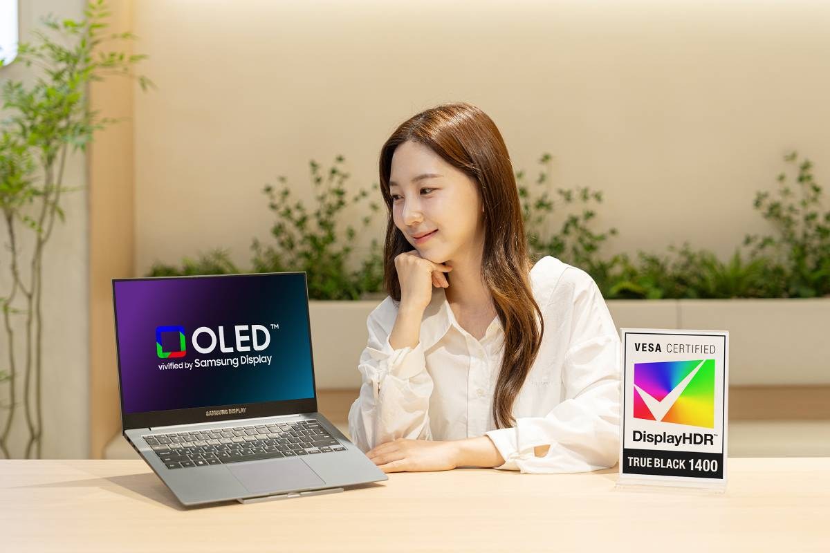 Samsung's new tandem OLED displays for laptops receive DisplayHDR True Black 1400 certification
