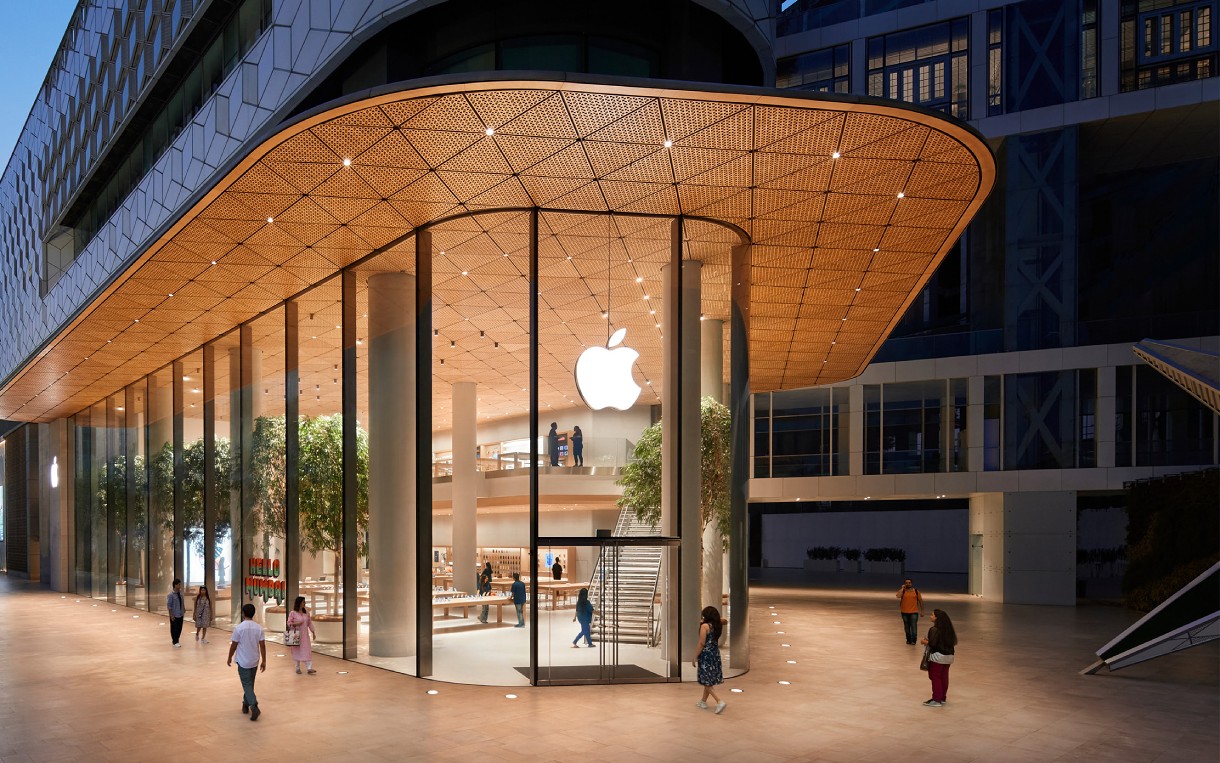Apple Hits $10B Sales