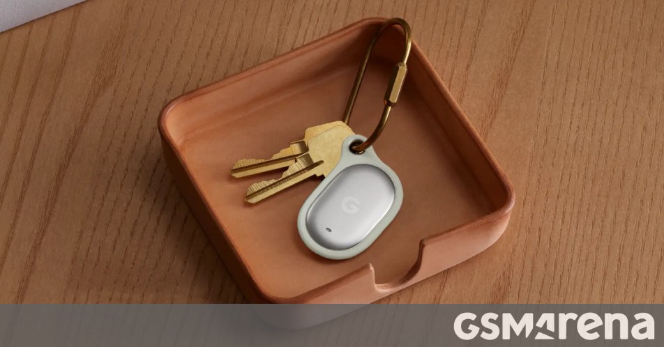 Google Pixel Tag is official with UWB support and one-year battery life