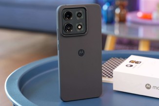 Unboxing the Motorola Edge 70 Max
