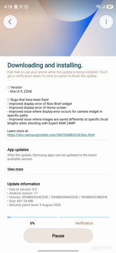 Samsung One UI 9 beta 6 downloading (left), new Edge panel option (right)