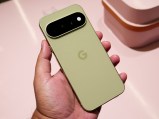 Pixel 11 in Pistachio