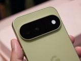 Pixel 11 in Pistachio