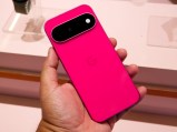 Pixel 11 in Hibiscus