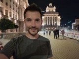 Selfies comparison: Galaxy Z Fold8 Ultra (rear, 1x) - 23mm, f/1.7, ISO 1250, 1/33s (4000x3000px) - Samsung Galaxy Z Fold8 Ultra vs. Galaxy S26 Ultra