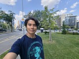 Selfies comparison, internal cameras: Galaxy Z Fold8 Ultra - 17mm, f/2.2, ISO 25, 1/572s (3648x2736px) - Samsung Galaxy Z Fold8 Ultra vs. Galaxy Z Fold7