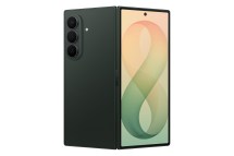 Z Fold8 Ultra in Green Shadow