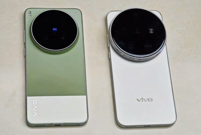 vivo X300 Ultra (left) and vivo X500 Pro Max (right, alleged image)