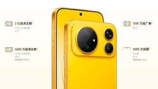The Super Edition has a 200+50+12MP camera and supports the G200 teleconverter
