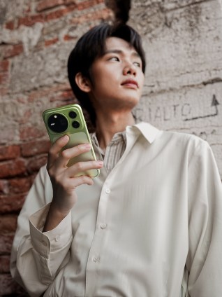Honor Magic9 Pro Max in Venice