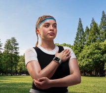 You can use the Huawei Watch D3 to measure your blood pressure anywhere, anytime