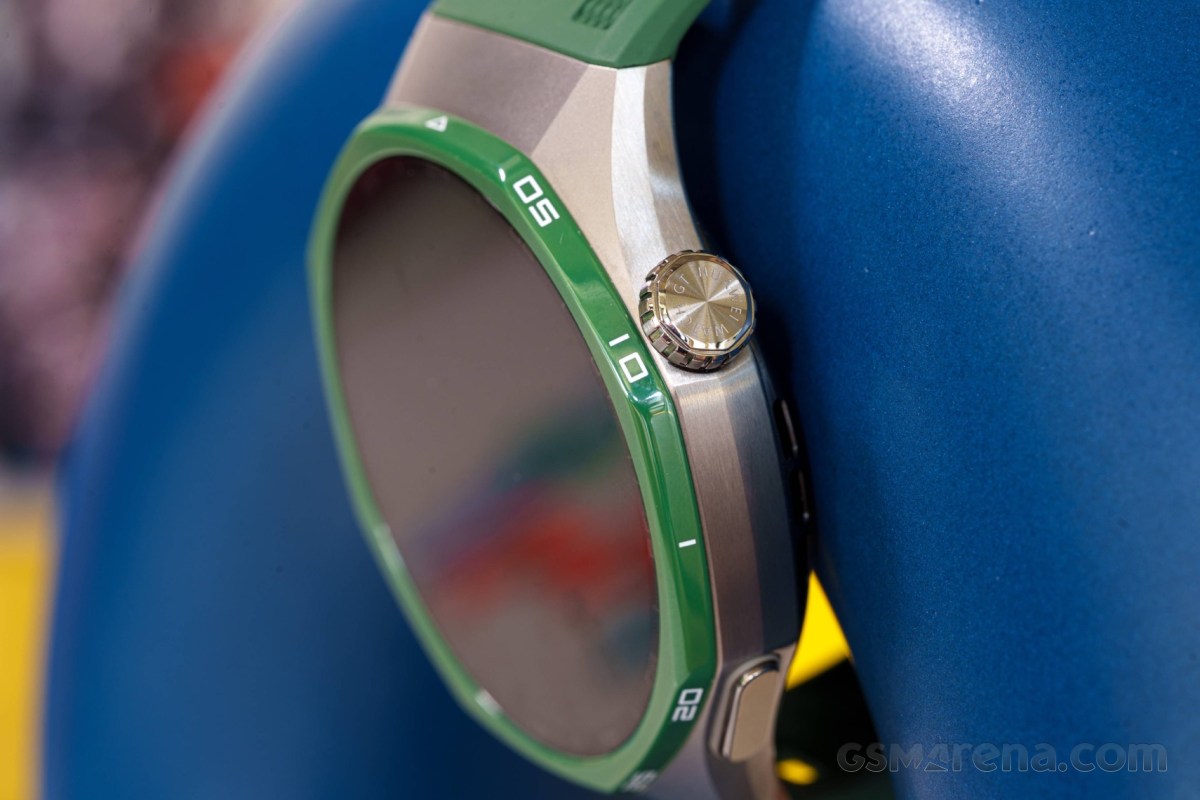 Huawei Watch GT 7 Pro in for review