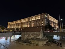 iPhone 17 Pro, f/1.78 - 24mm, f/1.8, ISO 1000, 1/33s (5712x4284px) - iPhone 18 Pro Max vs. iPhone 17 Pro Max
