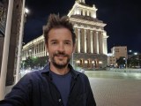 Selfies comparison: Galaxy S26 Ultra - 23mm, f/2.2, ISO 1600, 1/11s (4000x3000px) - iPhone 18 Pro Max vs. Galaxy S26 Ultra