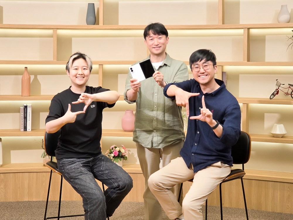 (From left) Sherry Hong, Sunghwan Kim and Hwangpil Park