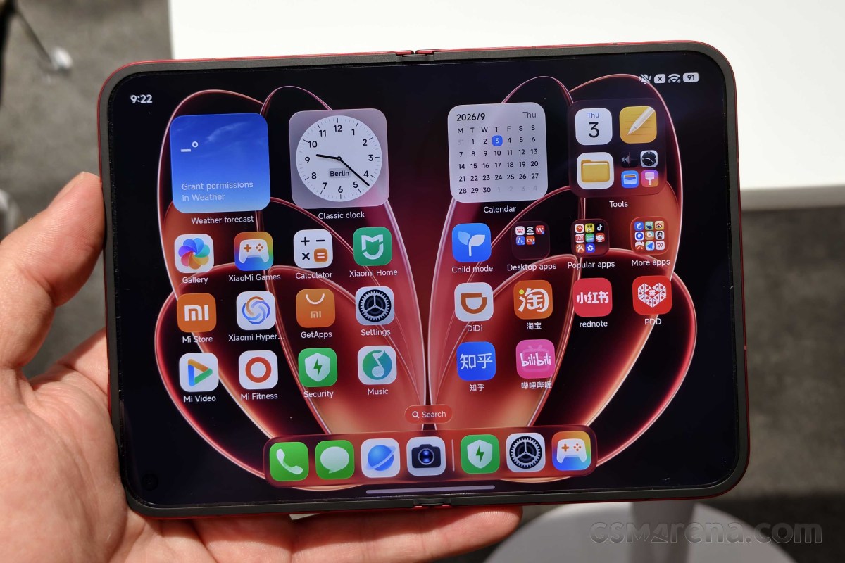 Xiaomi 18 Fold hands-on