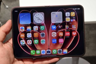 Xiaomi 18 Fold main display