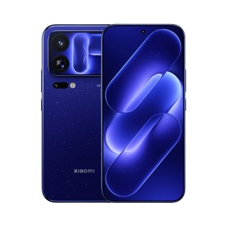 Xiaomi 18 Pro (left) and 18 Pro Max (right)