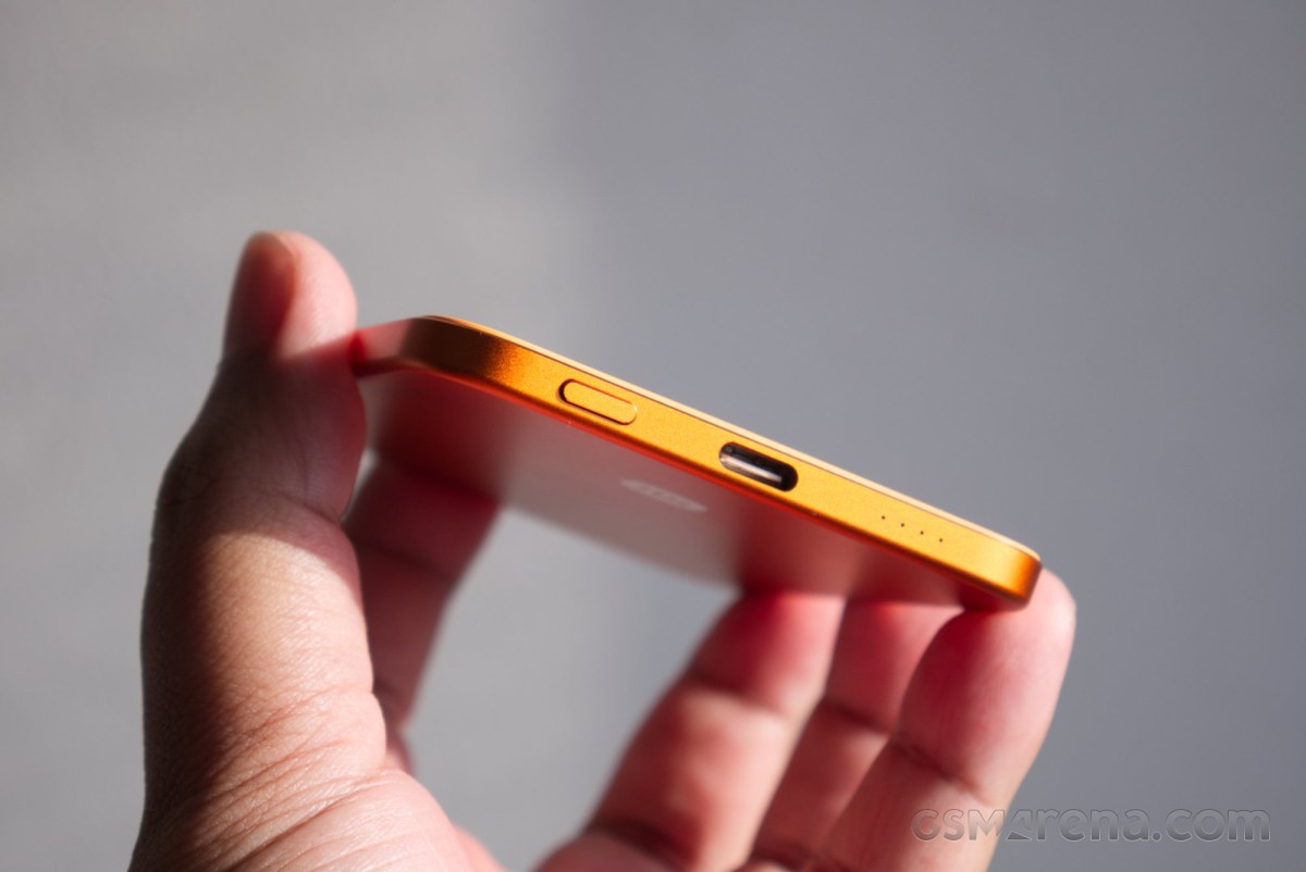 Xiaomi UltraThin Magnetic Power Bank 5000 15W review