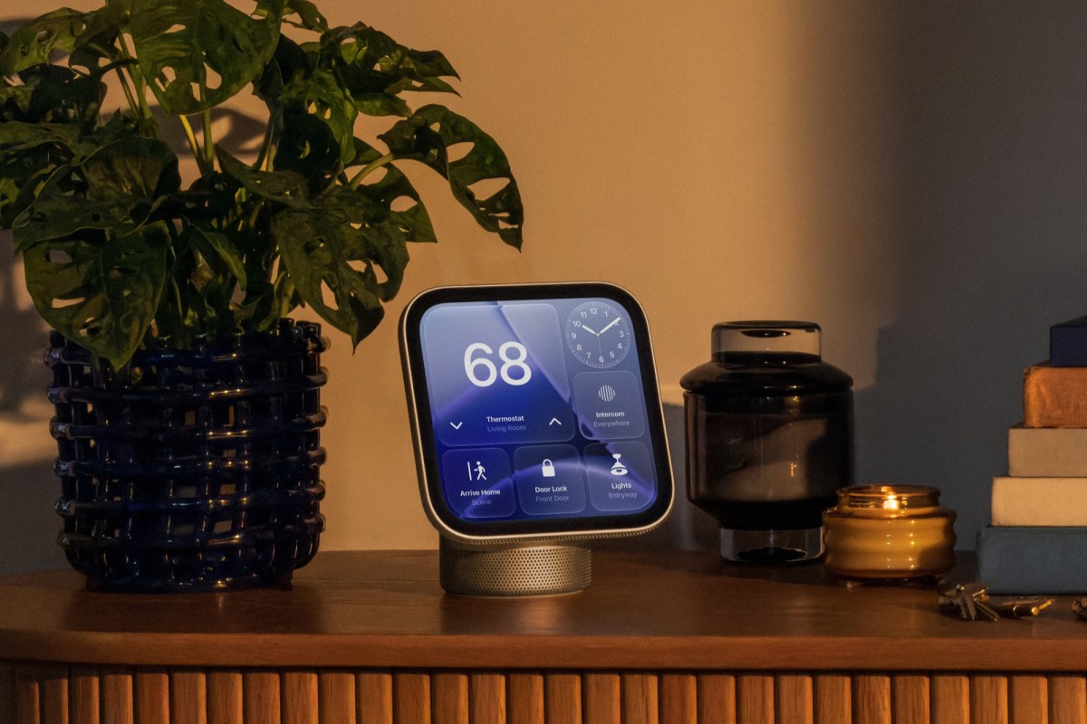 Apple announces HomeView with a 7-inch touchscreen and Siri with Apple Intelligence