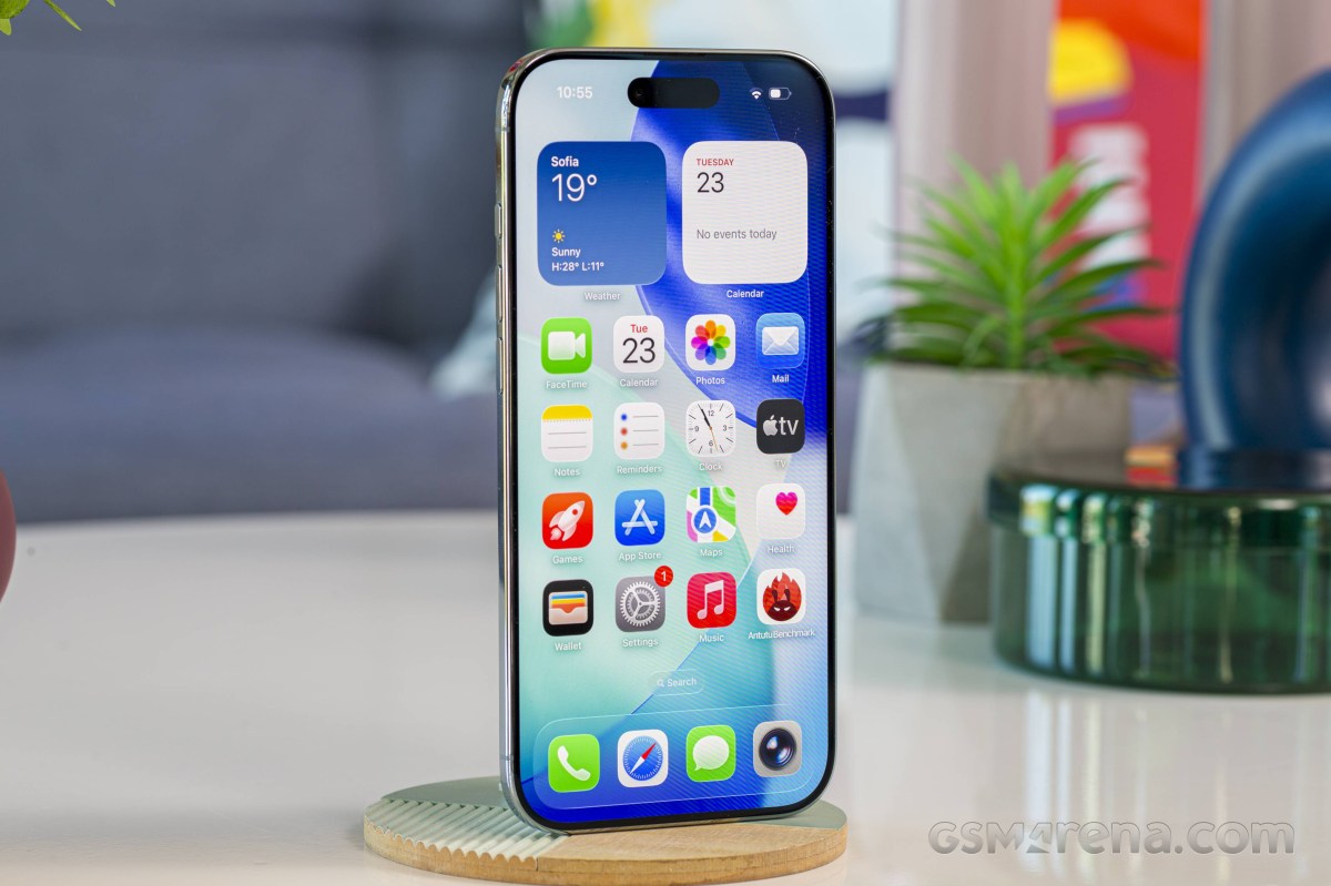 Here's how thin the iPhone Air 2 will be despite having better battery life  than its predecessor - GSMArena.com news