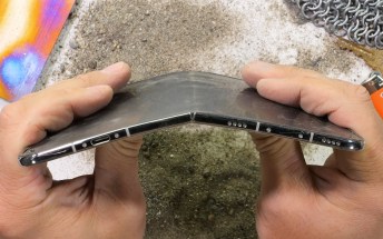 iPhone Duo bend test doesn't end well