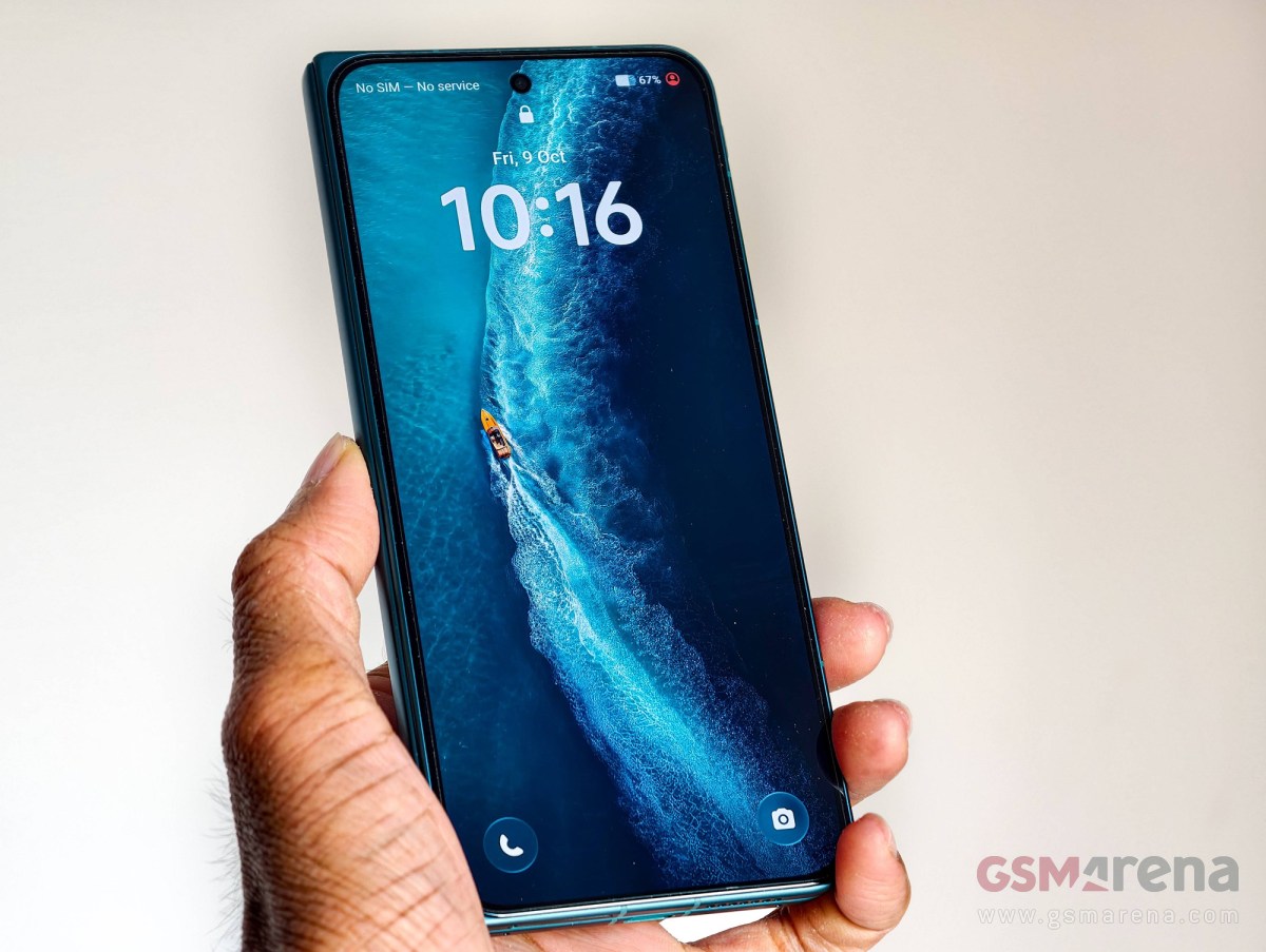vivo X Fold6 Nebula Teal hands-on