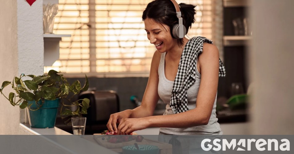 YouTube is planning to add audiobooks to its Premium subscription, the WSJ reports