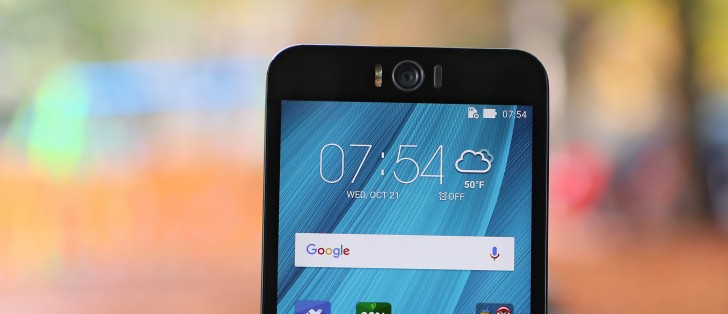 Asus Zenfone Selfie review: Vanity light