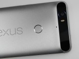 Camera hump, mic, and print sensor - Huawei Nexus 6p review