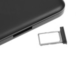 LG Nexus 5x review: the nanoSIM slot