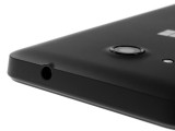 3.5mm audio jack above - Microsoft Lumia 550 review