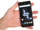 OnePlus X review: Handling the OnePlus X