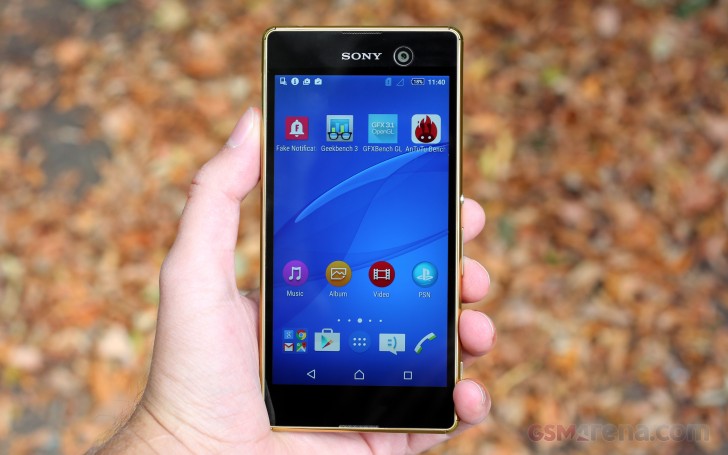 Sony Xperia M5