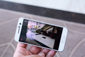 Enhancing a RAW image automatically - HTC 10 hands-on