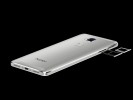 Gold variant has a beige face - Huawei Honor 5x review
