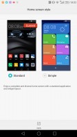 Simple homescreen with a tiled interface - Huawei Mate 8 review