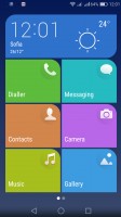 Simple homescreen with a tiled interface - Honor 7 Lite (5c) review