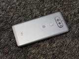 B&O logo on the back - LG V20 Hands-on