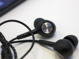 the B&O Play headphones - LG V20 Hands-on