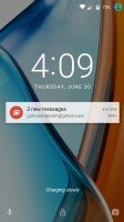 The stock lockscreen - Moto G4 review