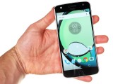 Moto Z Play in the hand - Motorola Moto Z Play review