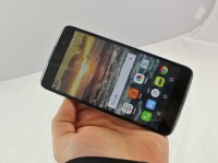 The build of the phone remains unchanged from the Idol 4S - MWC2016 Alcatel  review