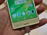 Stereo speakers on the Xperia X - MWC 2016 Sony review