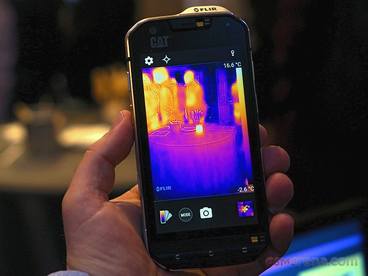 caterpillar flir smartphone