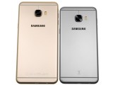 Samsung Galaxy C5 next to the bigger C7 - Samsung Galaxy C5 review