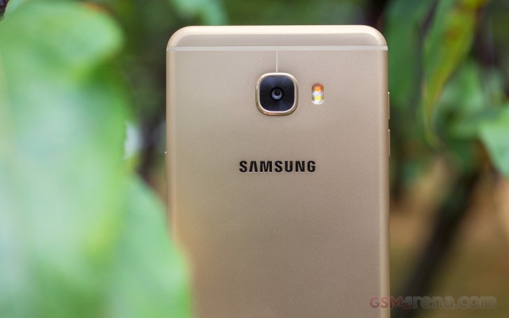 Samsung Galaxy C7 review