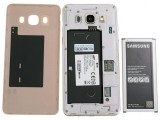 The battery is removable - Samsung Galaxy J5 2016  review